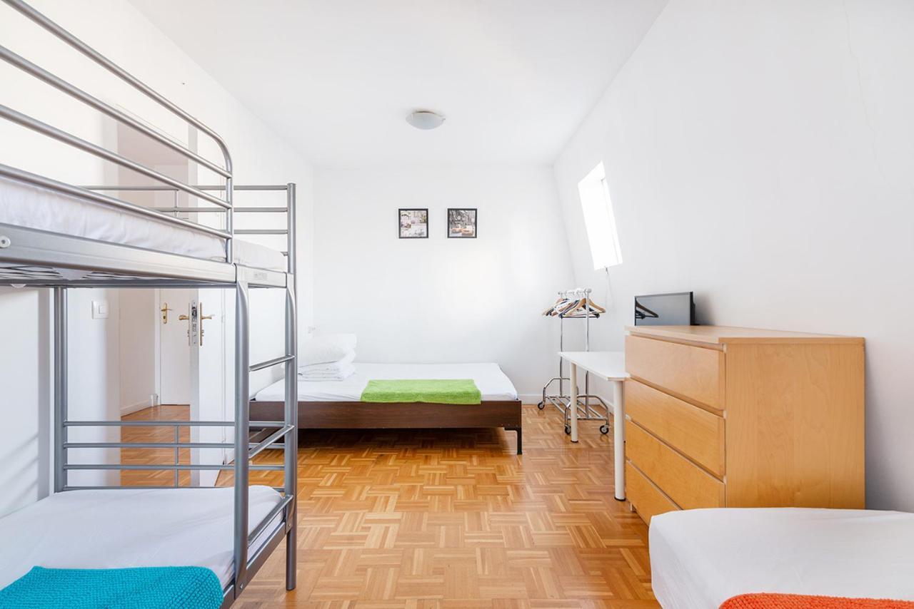Cameleon Paris Guesthouse Pantin Eksteriør billede